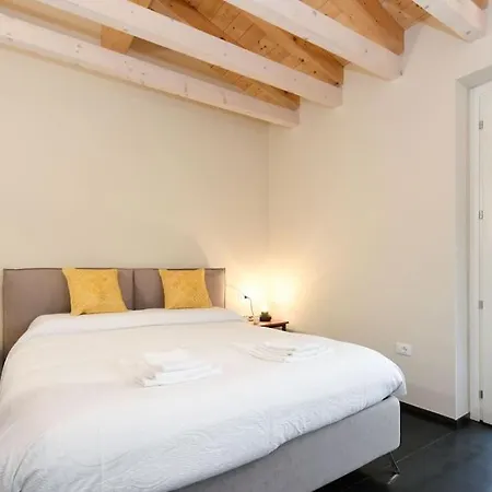 Casa Margherita - New House In The Ancient Hamlet Salò